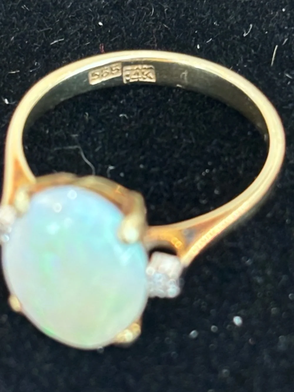 Vintage 14K Yellow Gold Oval Opal & Accent Stone Ring - Stamped 585